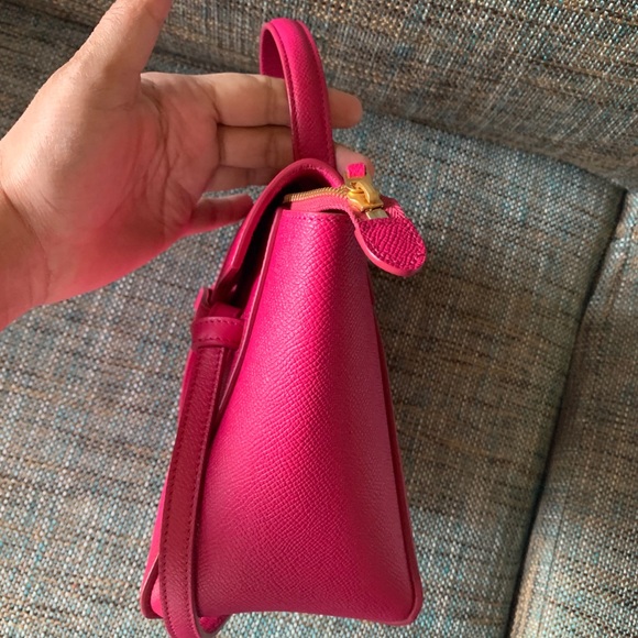 Sold x Celine nano belt bag - Raspberry - Picture 5 of 16